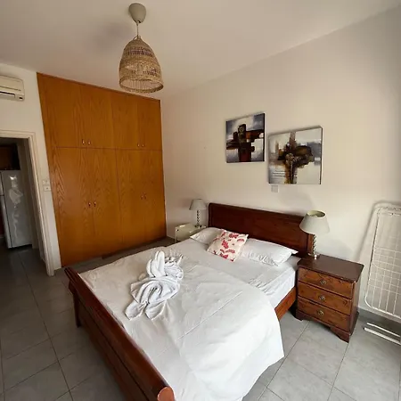 Elena One Bedroom Budget - License No 06991 *