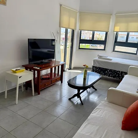 Elena One Bedroom Budget - License No 06991 Paralimni