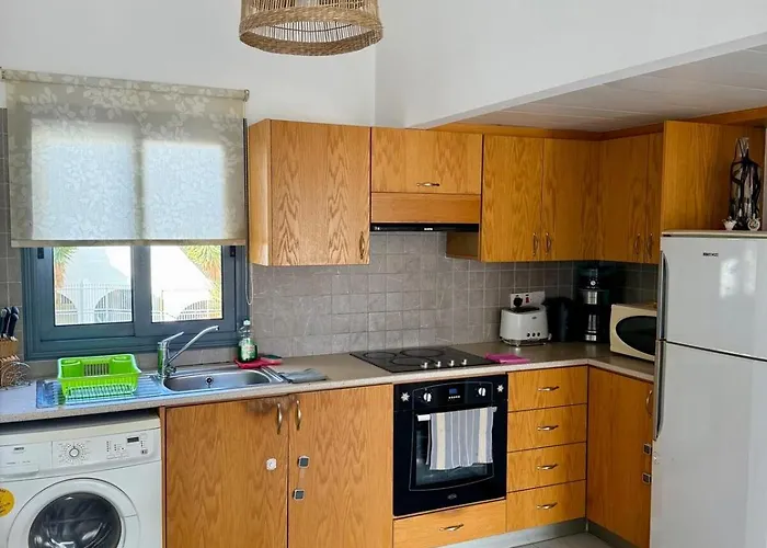 Elena One Bedroom Budget - License No 06991 *